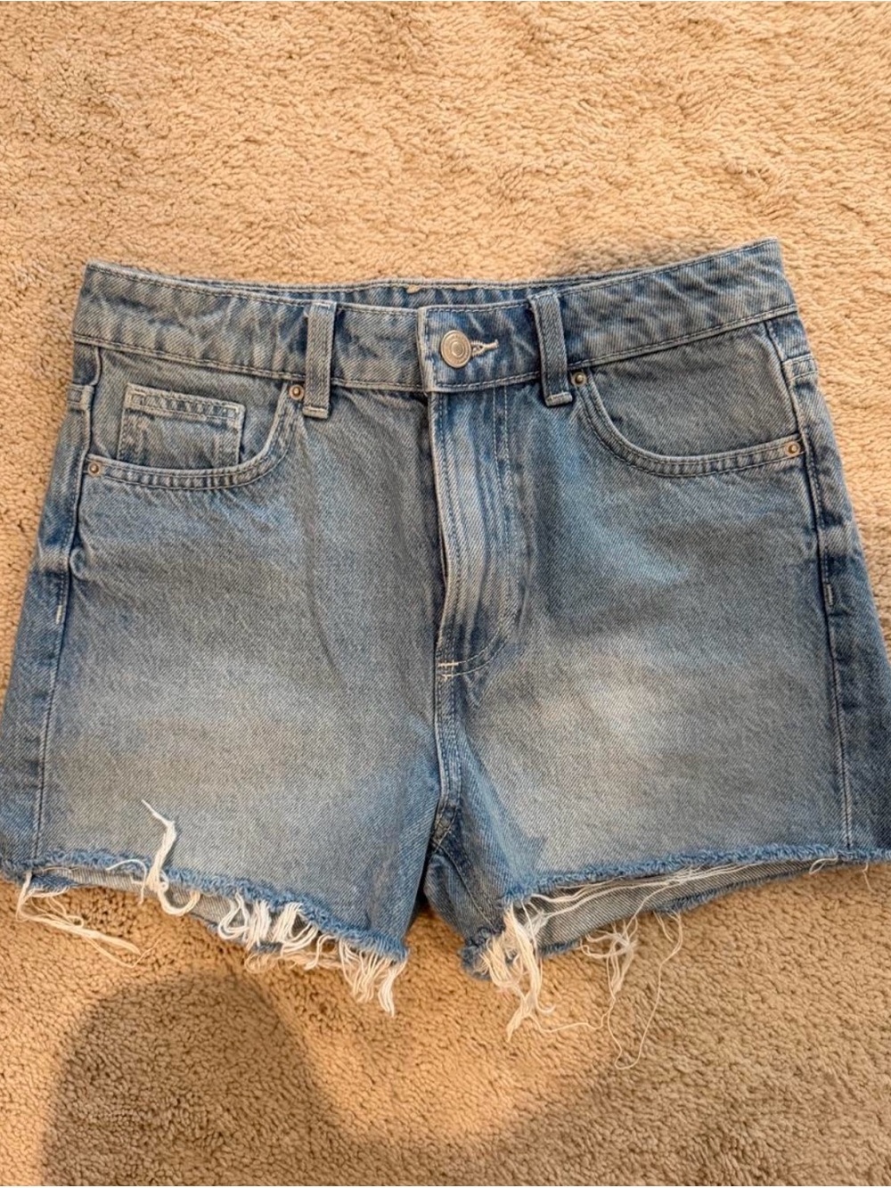 H&M Light Blue Frayed Denim Cutoff Shorts Size 0